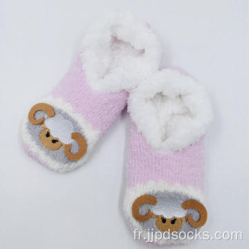 Chaussettes de glissade de mouton rose de mode